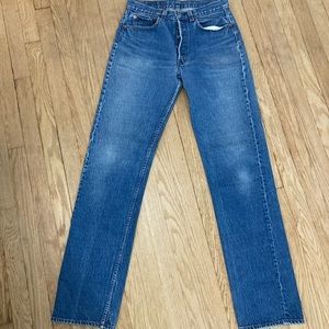 Vintage Levis 501 Size 29x34 (tag size 32x40)